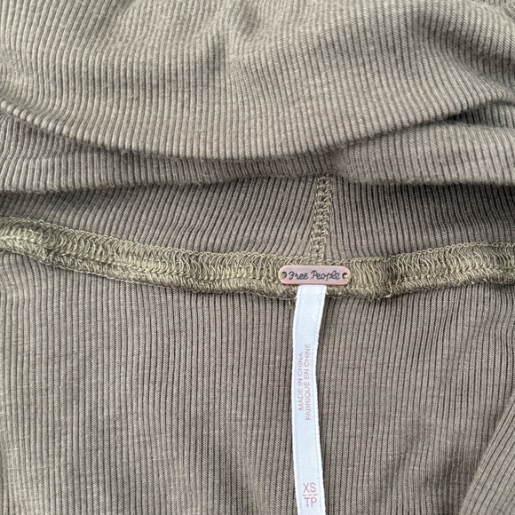 Free People Uptown Turtleneck Choker Tunic Top Long Sleeve Green Boho Hippie XS - Picture 3 of 4